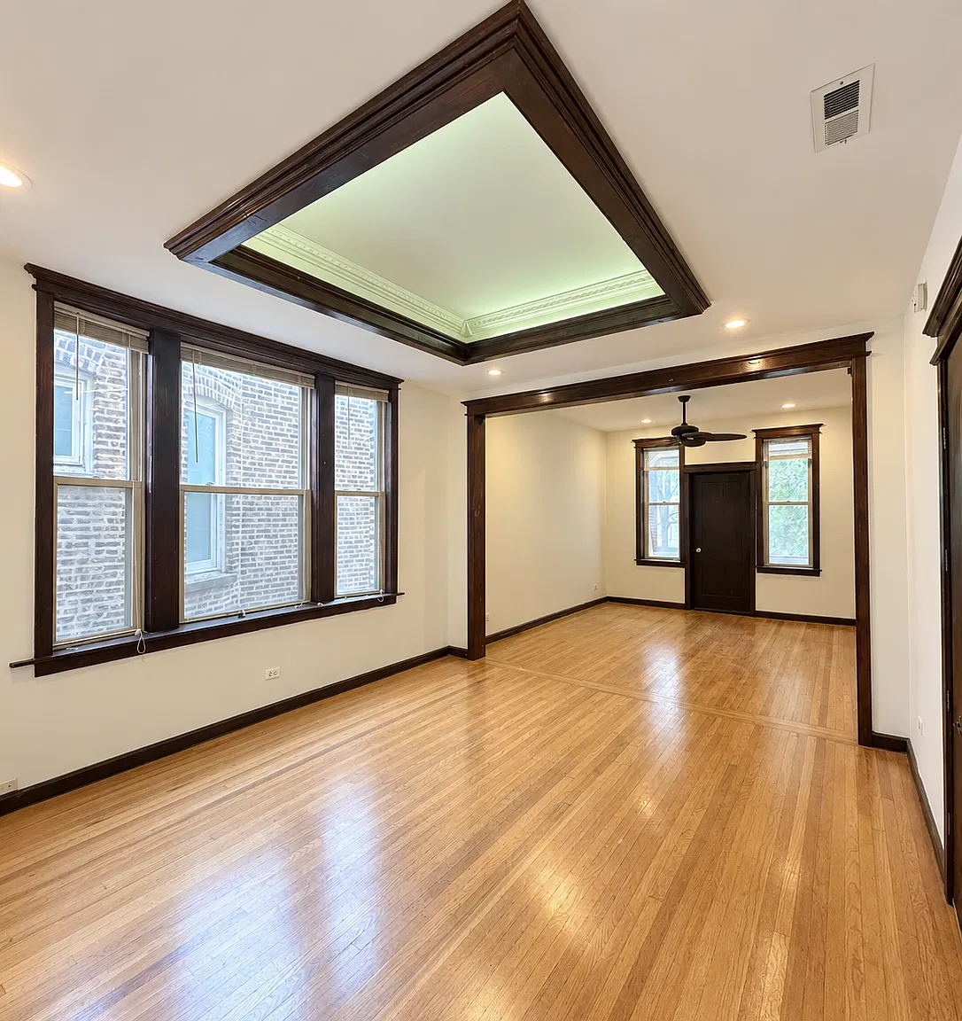 3 bed, 1500 sqft, $2,995 — Photo 1