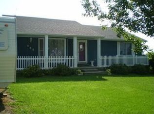 745 Oxen Rd SE, Le Roy, KS 66857