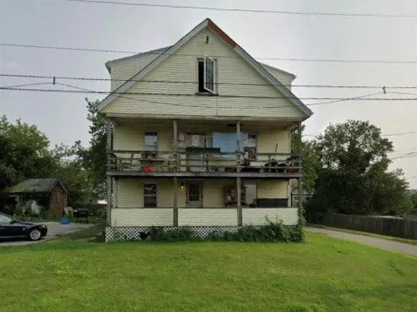 51 State Ave, Tiverton, RI 02878