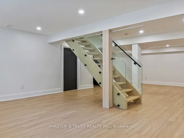 319 Beechfield Rd #1 — Photo 31