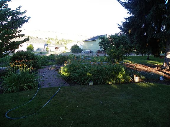 In back towards garden