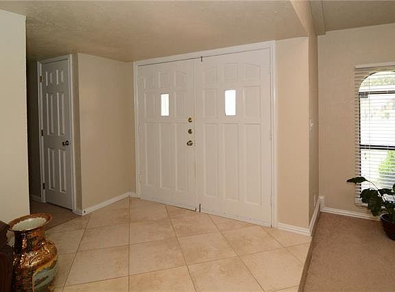3rd image of 3444 Livingston Ln