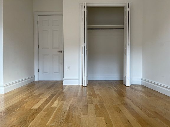 5th image of 21-80 38th St #B7