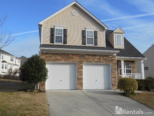 1st image of 7 Gwendolyn Cir
