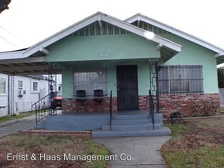 2nd image of 834 E 15th St