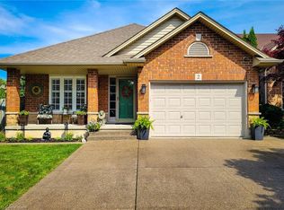 2 Hampshire Pl, Stoney Creek, ON L8J3W9