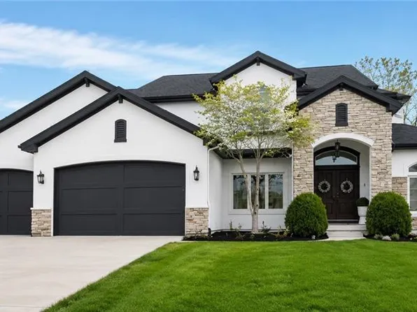13021 Kelli Dr, Kearney, MO 64060