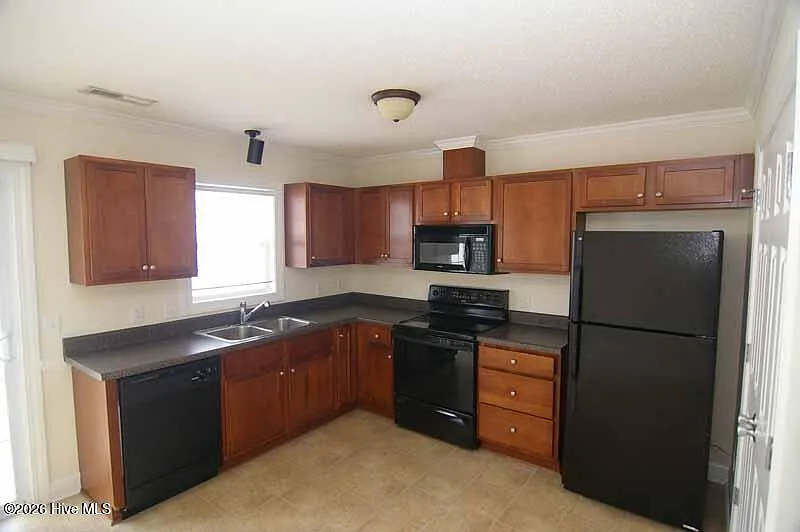 2 bed, 1.5 bath, $1,250 — Photo 4