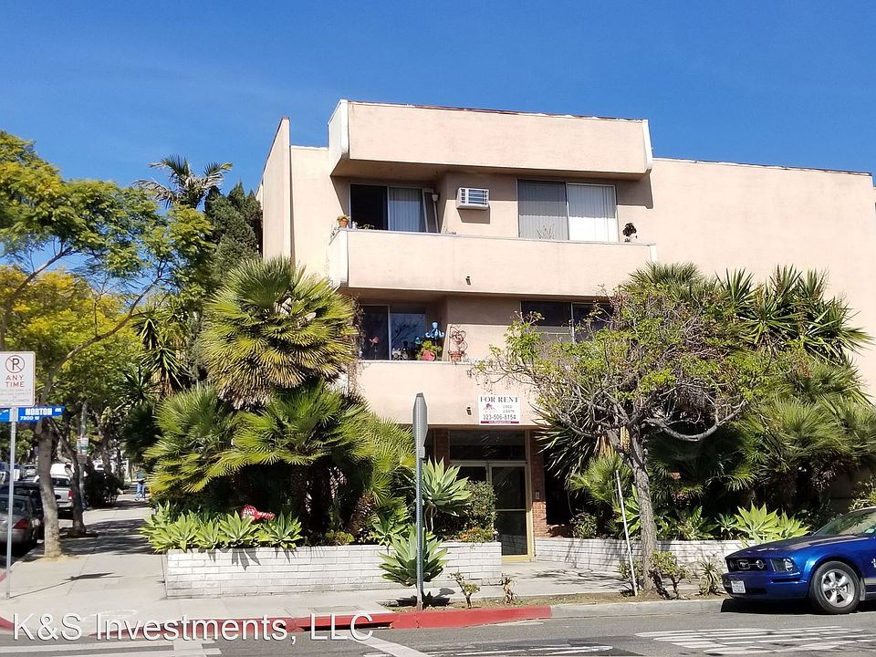 1st image of 1200 N Laurel Ave APT 101