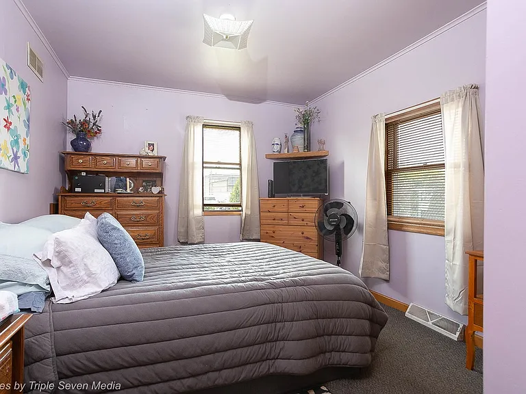 7134 W 74th Pl — Photo 14