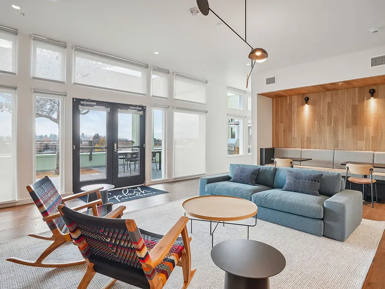 Splash Apartments — Photo 45