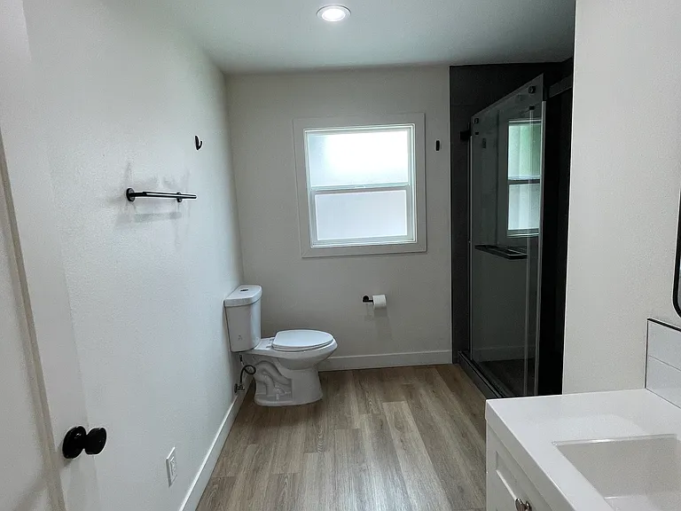 6600 Fishburn Ave #1 — Photo 10