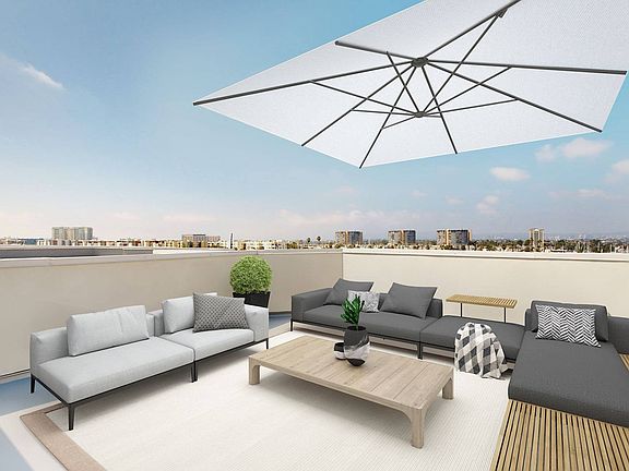 Rooftop Patio at Esprit