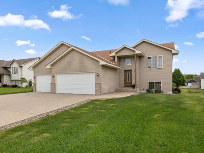 831 Beech Ln S, Annandale, MN, 55302