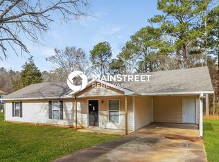 207 E Wade St, Oxford, GA 30054