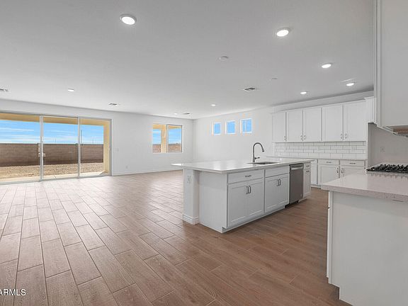 4th image of 14835 W EL CORTEZ Place