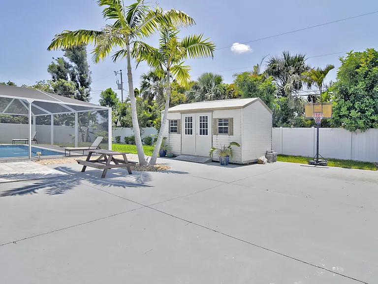 2516 SE 12th Pl — Photo 22
