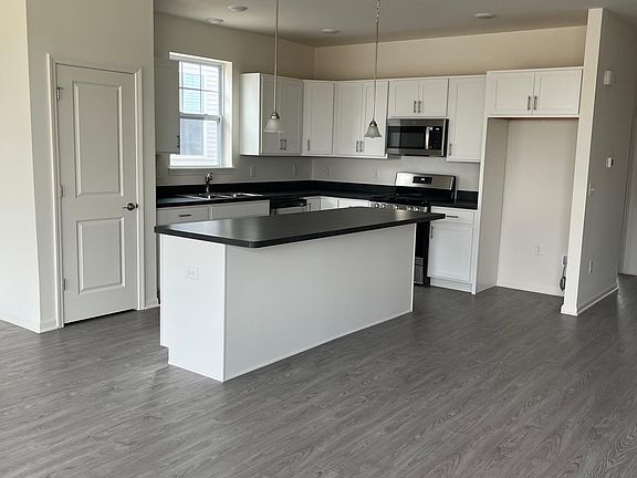 4th image of 303 Debussy Dr