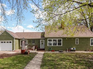 1614 Hennepin Ave N, Glencoe, MN 55336