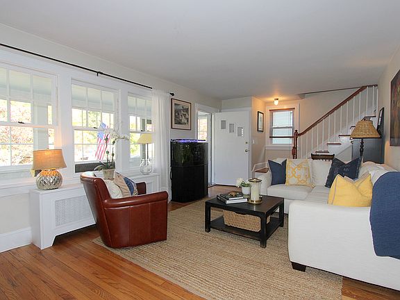 3rd image of 46 Thorne Ave