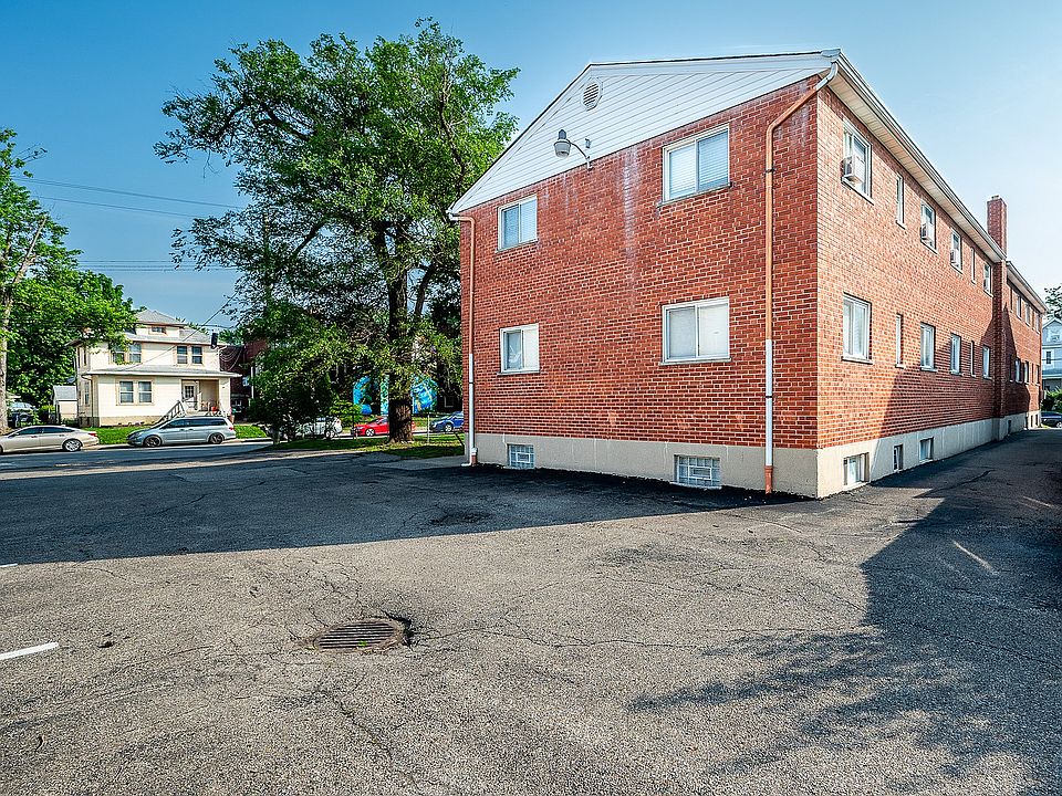 Oakley Square Parking Lot