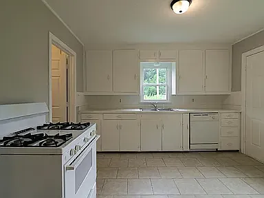 801 S Kings St — Photo 6