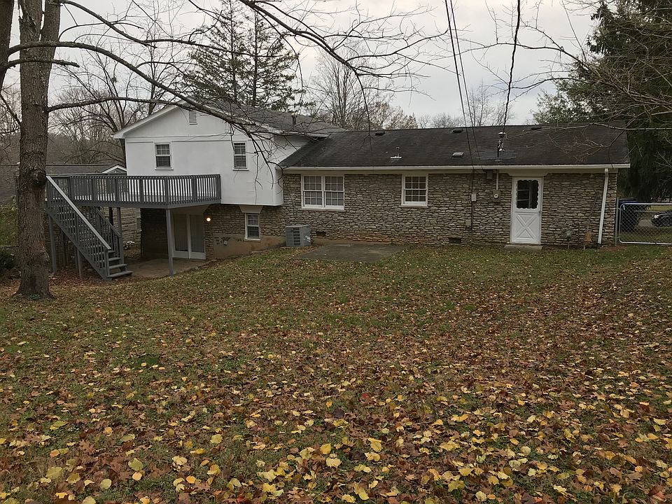 1st image of 410 College Park Dr