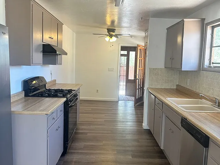 Hildreth-7150 — Photo 4