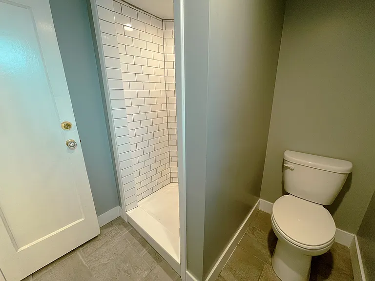 784 E 7th Ave — Photo 14
