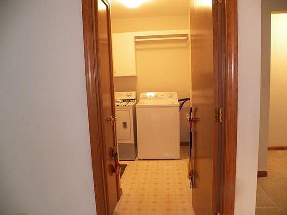 5th image of 18888 Tyler Dr