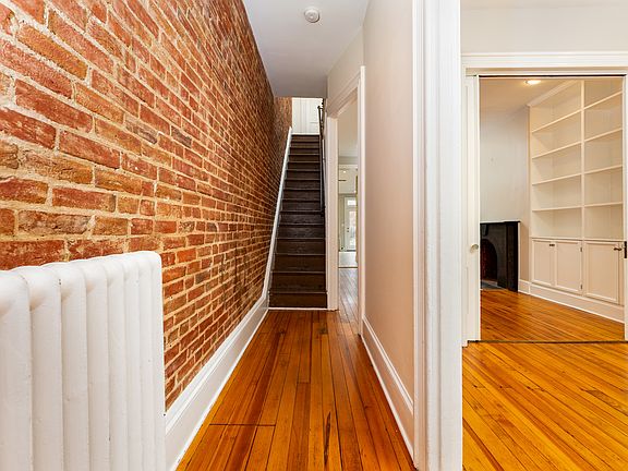 3rd image of 447 Q St NW