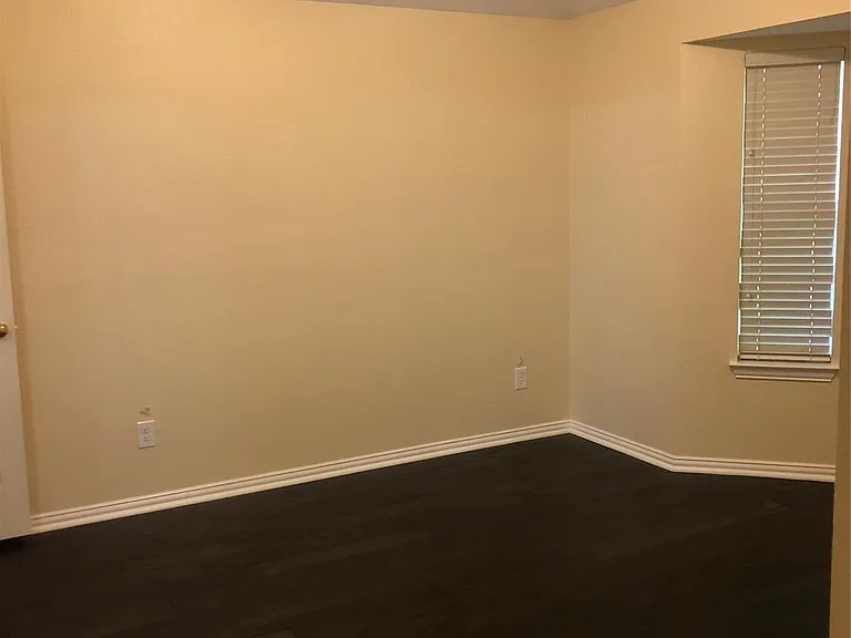 3828 Elgin Dr — Photo 10