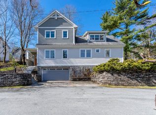 7 Craigmore Dr, Halifax, NS B3N 1M3