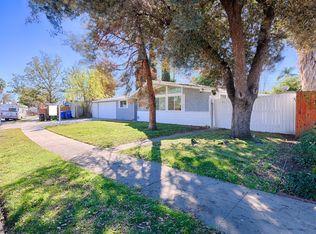 20562 Skouras Dr, Winnetka, CA 91306