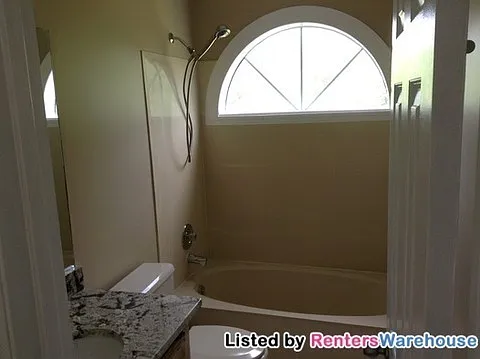 1633 Oak Chase Ct — Photo 17