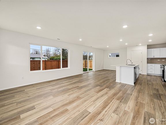 4th image of 32325 Bryant Road