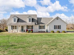 1937 N Commercial Ave, Saint Clair, MO 63077