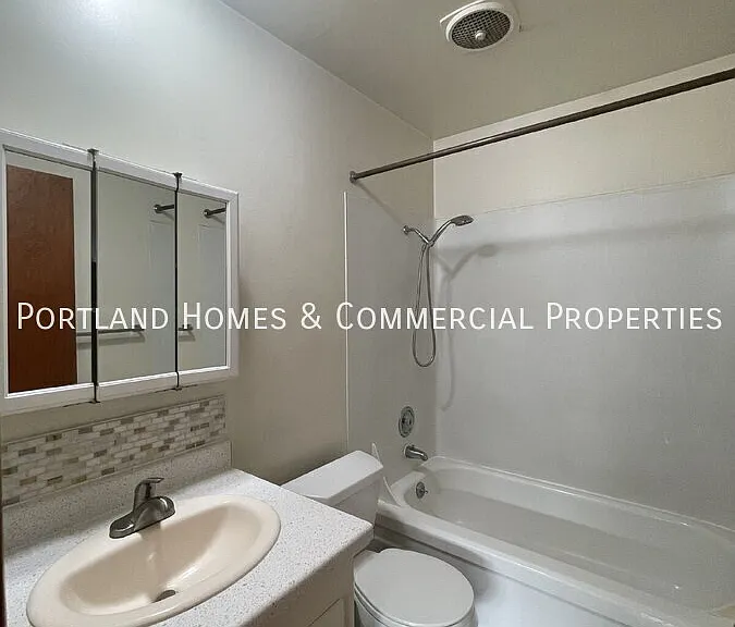 3965 SE Gladstone St #9 — Photo 6