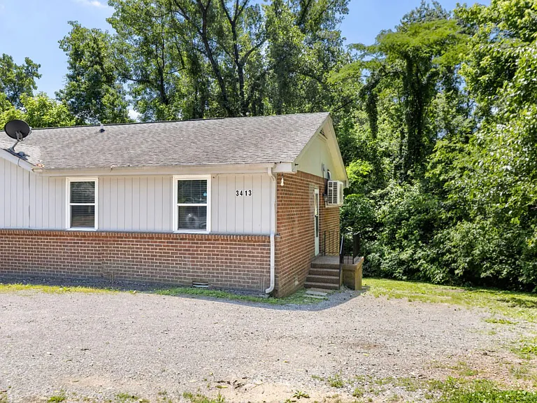 3413 Elm Hill Pike — Photo 3