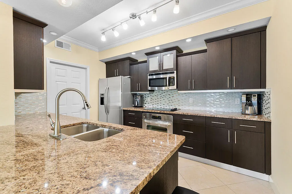 4610 Saint Croix Ln — Photo 3