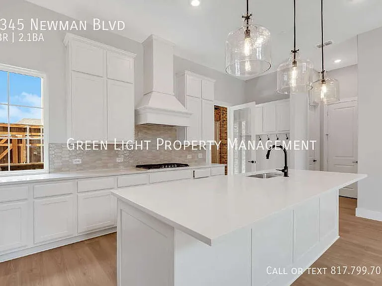 4345 Newman Blvd — Photo 7