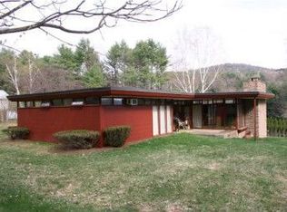 8 Juniper Hill Rd, Springfield, VT 05156