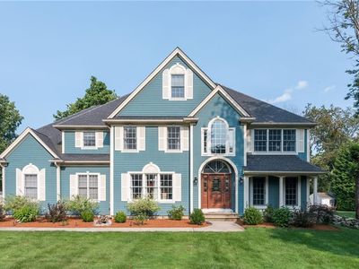 6 Geddes Farm Ln, Cumberland, RI, 02864