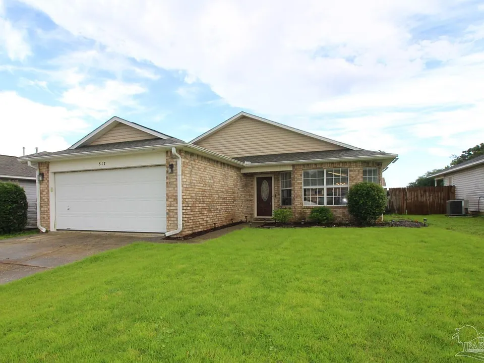 317 Mizzen Ln