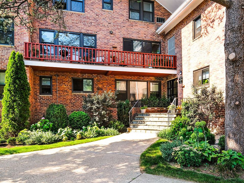 150 Theodore Fremd Avenue (3 of 25)