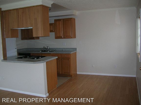 3rd image of 1807 S Myers St APT 1