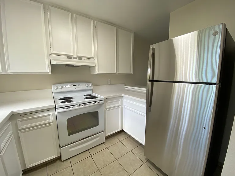 8850 Olive Ln #26 — Photo 2