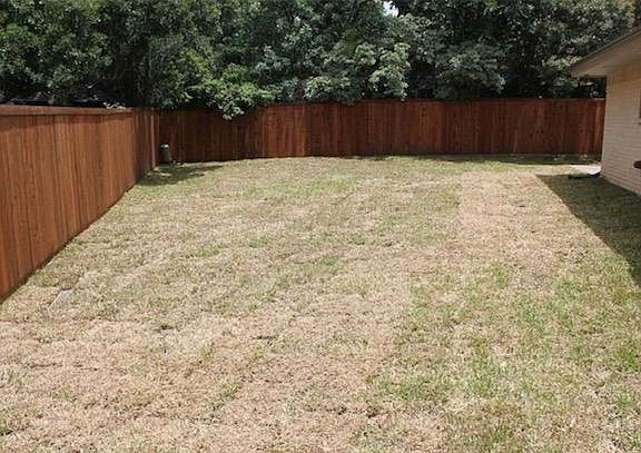 3rd image of 1717 Russwood Dr