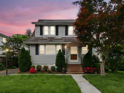 42 Longview Avenue, White Plains, NY, 10605