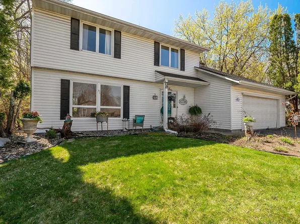1713 James Pl, Burnsville, MN 55337
